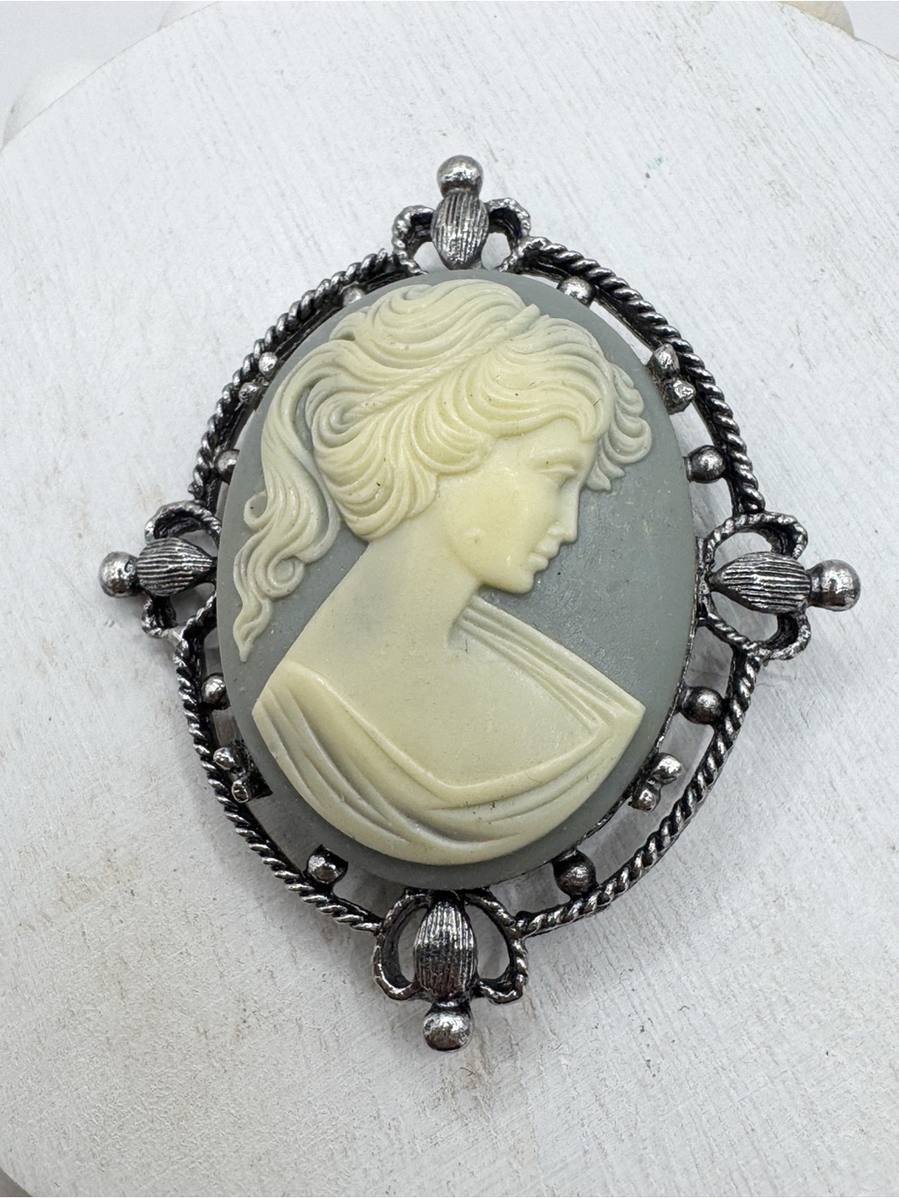 Vintage Victorian revival cameo brooch pin gray pewter